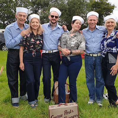 Cinque Ports Lindy Hoppers: Bodiam Senlac Classic Car show June 2019 - 'Easy on the beat' Elizabeth, Mark the Moocher, Dapper Dru, Sugar foot Soph, Atlas Al and Lindy legs Lu - Photo by Louise Pietrzykowska